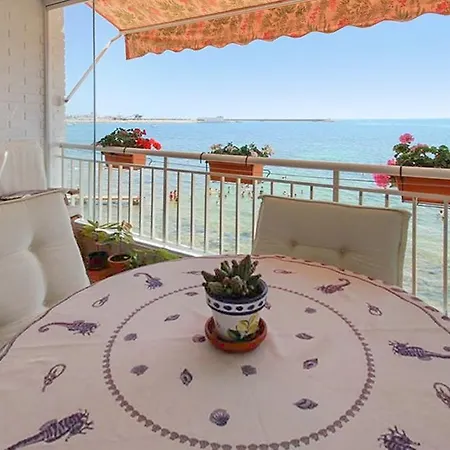 apartment Los Montesinos